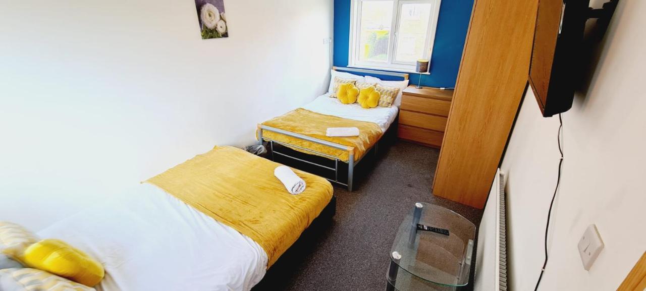 Browning House Bedrooms I Long Or Short I Special Rate Available * Derby