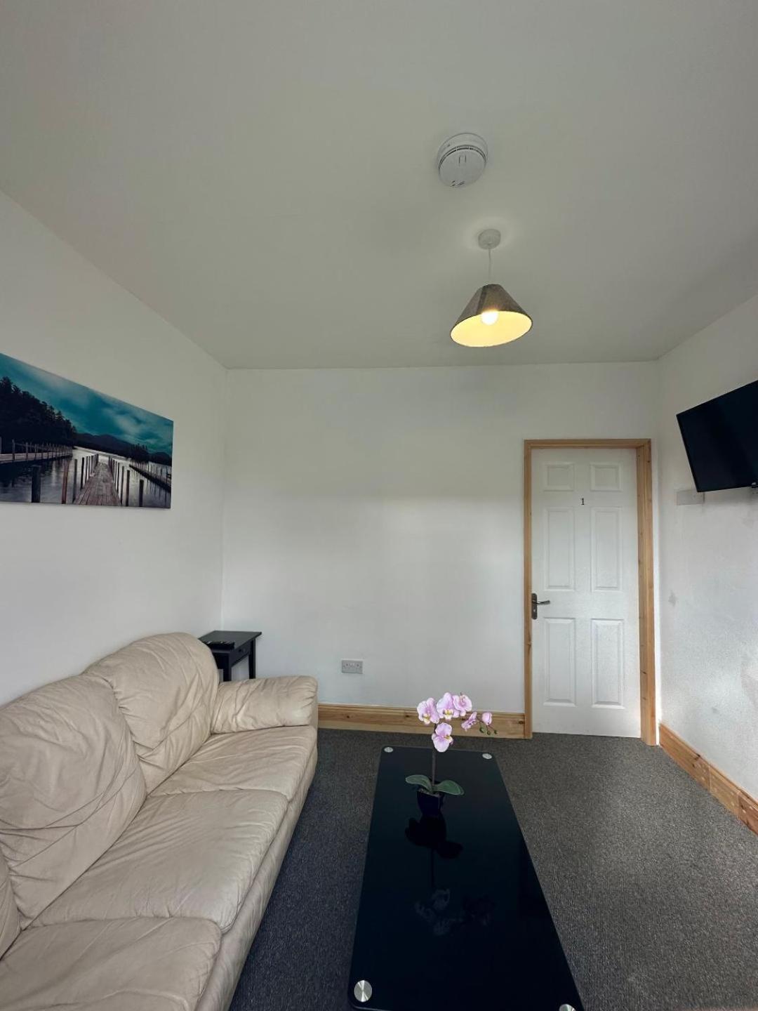 Browning House Bedrooms I Long Or Short I Special Rate Available