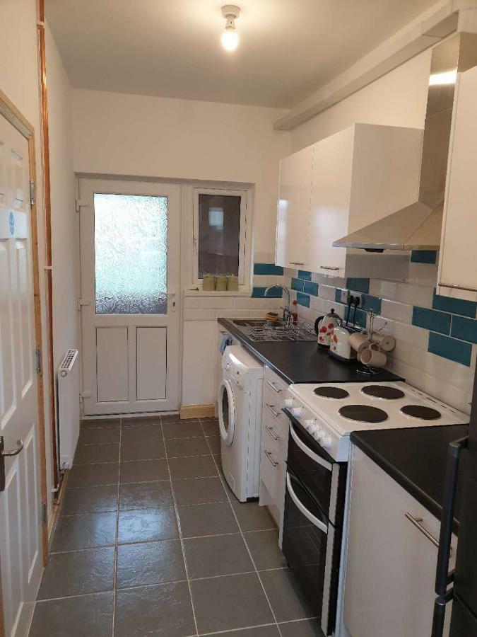 Guest house Browning House Bedrooms I Long Or Short I Special Rate Available *